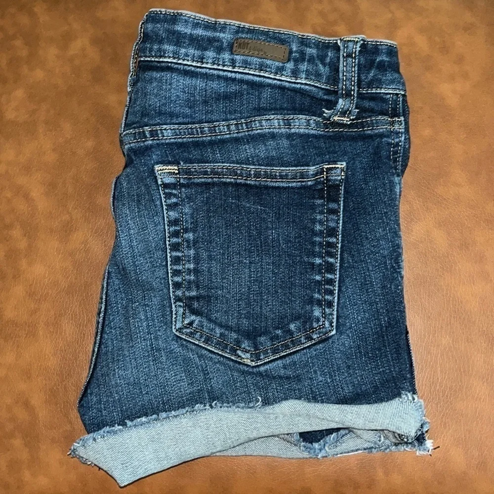 Kut From The Kloth 4” Inseam Mid Rise Shorts Size 4